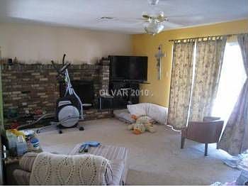 4th image of 3813 W Oakey Blvd