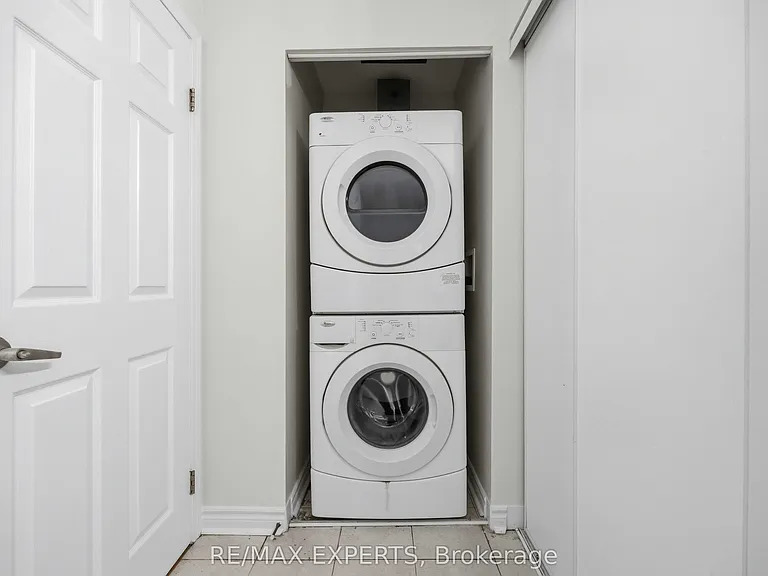 15450 Yonge St S #207 — Photo 22