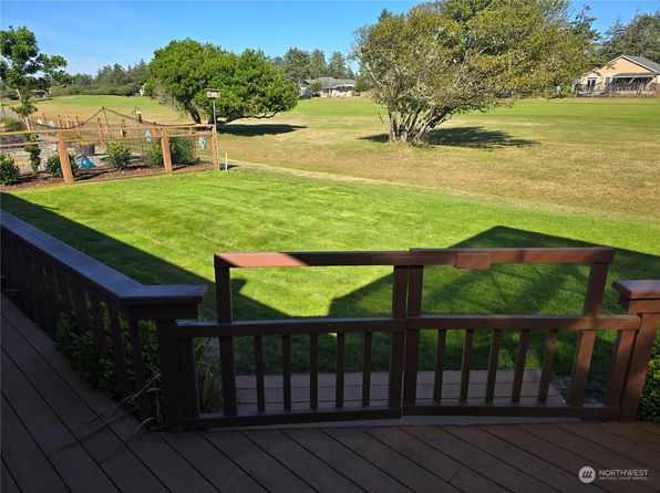 538 Canal Drive NE, Ocean Shores, WA 98569