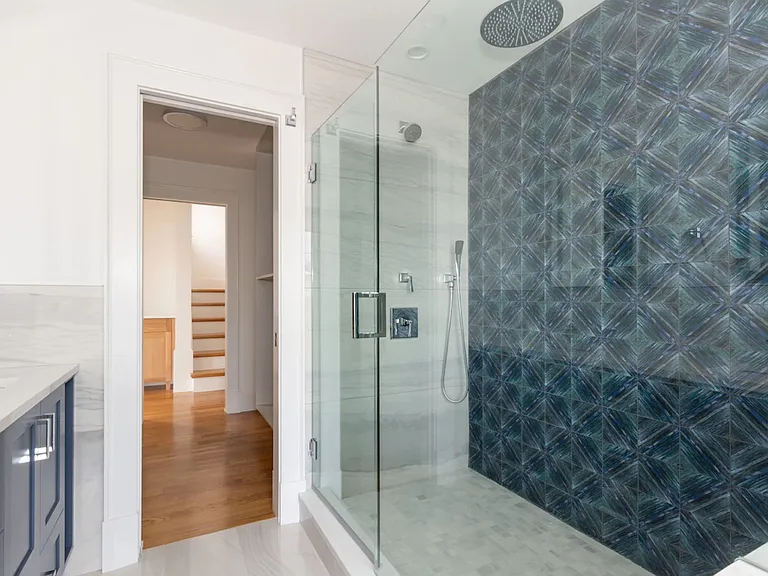 Master Bath

Versace Tiling 

Luxury rain shower head and hand held shower head