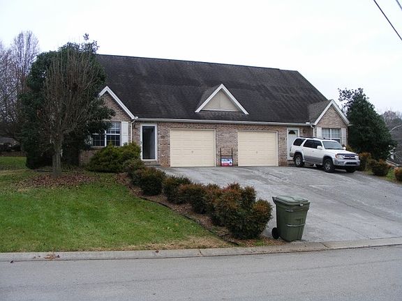 4th image of 711 Panther Creek Ct
