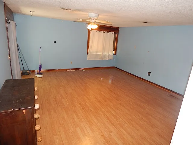 114 Houston St — Photo 18