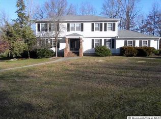 2 Pence Rd, Manalapan, NJ 07726