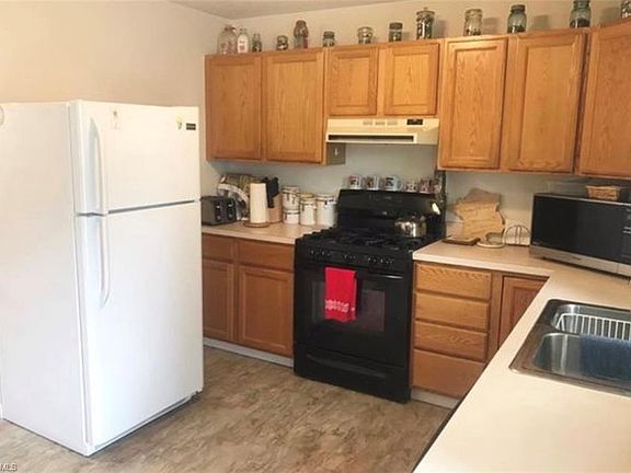 5th image of 14770 Cedarwood Ct