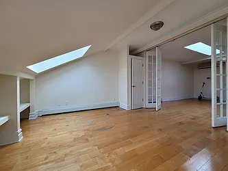 Rented by Julien Aractingi, LREB