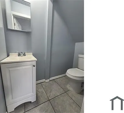32 Hanford St #1 — Photo 8