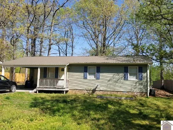 1026 Fox Ridge Ct, Benton, KY 42025