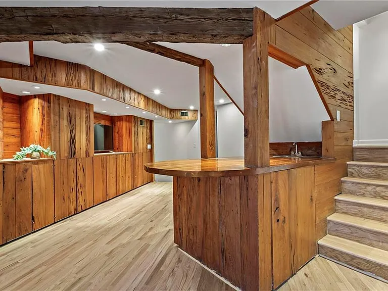 120 Laurel Dr NE — Photo 34