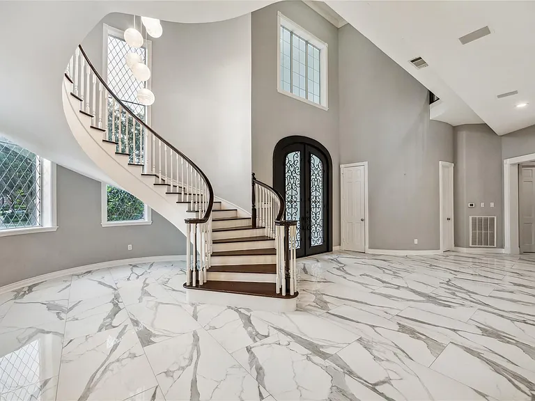 23 Glen Eagles Dr — Photo 5