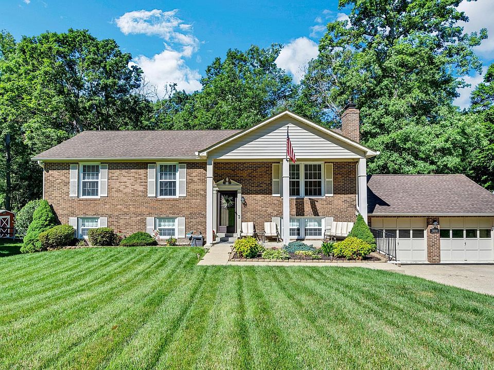 2nd image of 3859 Pine Cone Cir