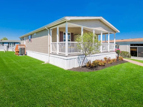 54 Neshaminy Falls Cir, North Wales, PA 19454