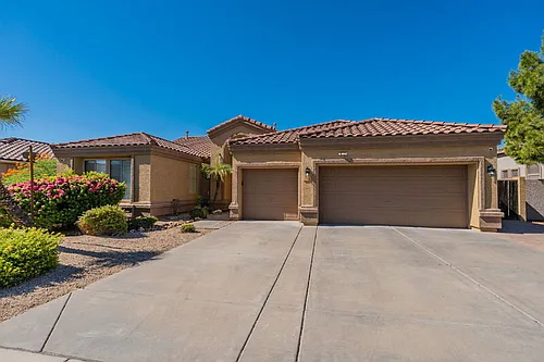 7167 W Abraham Ln Photo 1