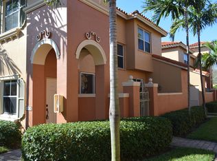 4914 Spinnaker Dr, Fort Lauderdale, FL 33312