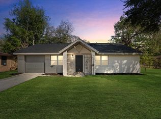 5531 Elm Tree Dr, Houston, TX 77048