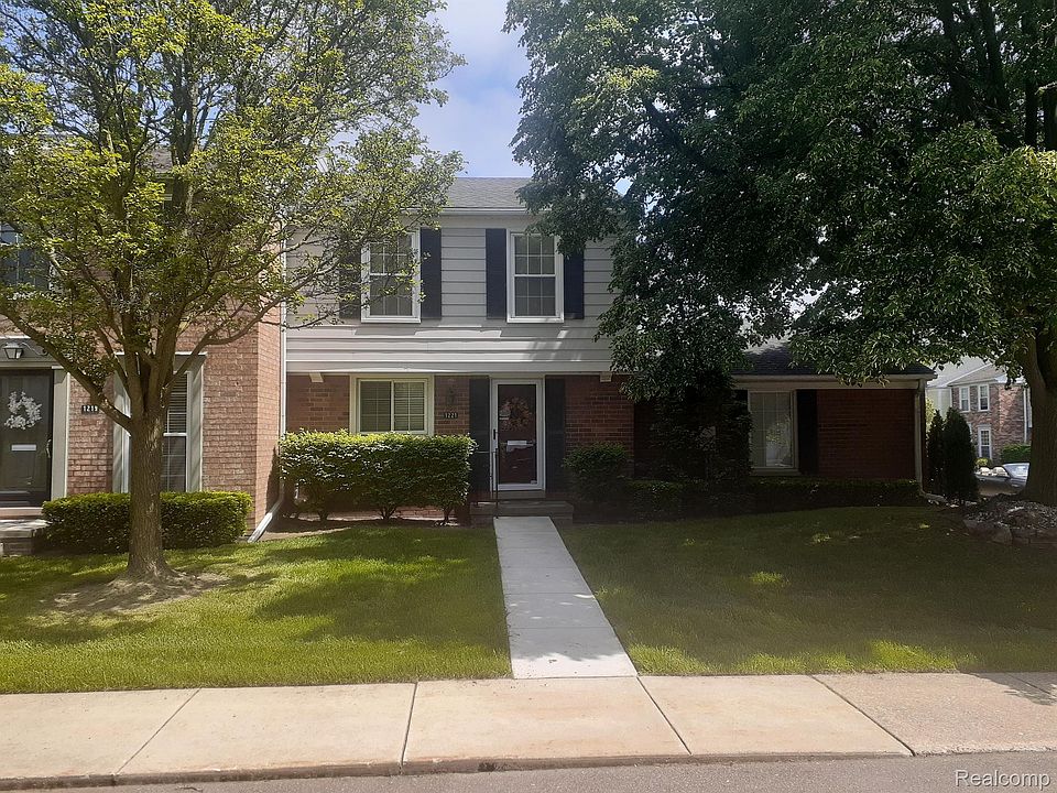 1st image of 1221 Woodbridge St