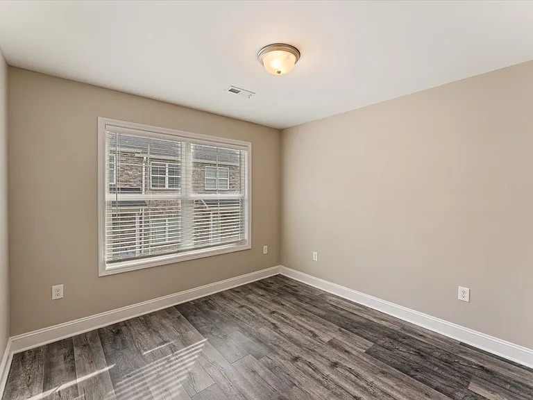Townehomes of Beaver Ridge — Photo 60