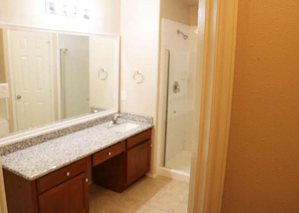 1st image of 2415 Hawthorne Brook Ln