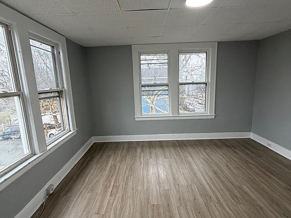 4th image of 112 Harper Ave #G2