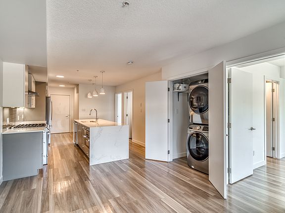 5th image of 2107 34th Ave SW #X11