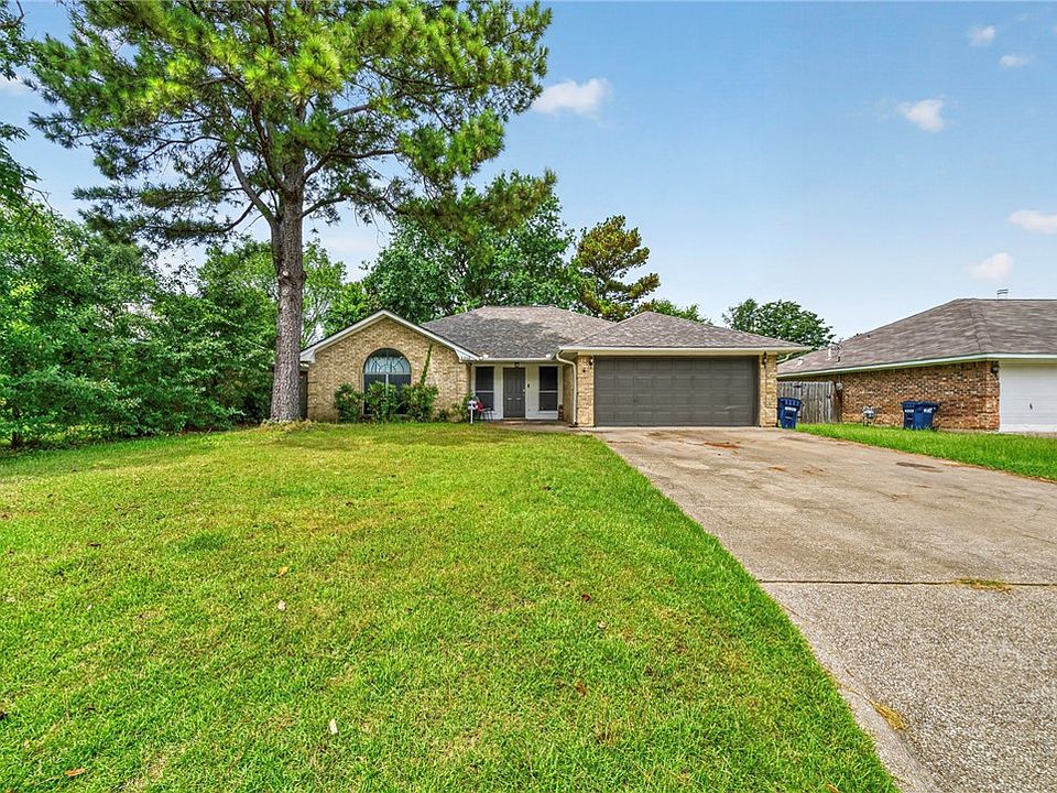 1st image of 3202 Bahia Dr