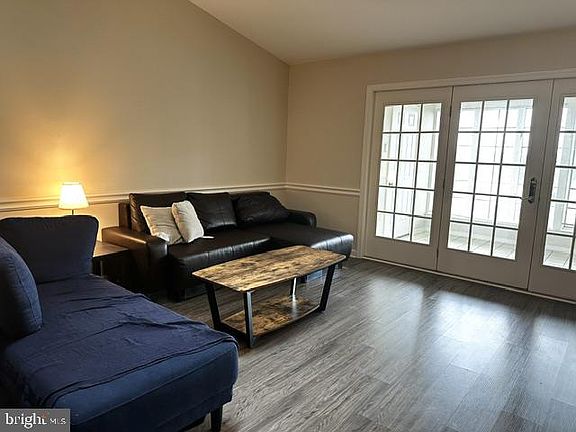 5th image of 76 Black Oak Dr #76