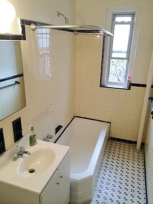 Rented by Prime Realty | media 7