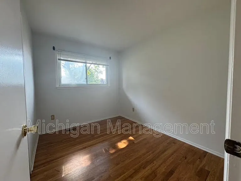 11219 Morgan Ave — Photo 18