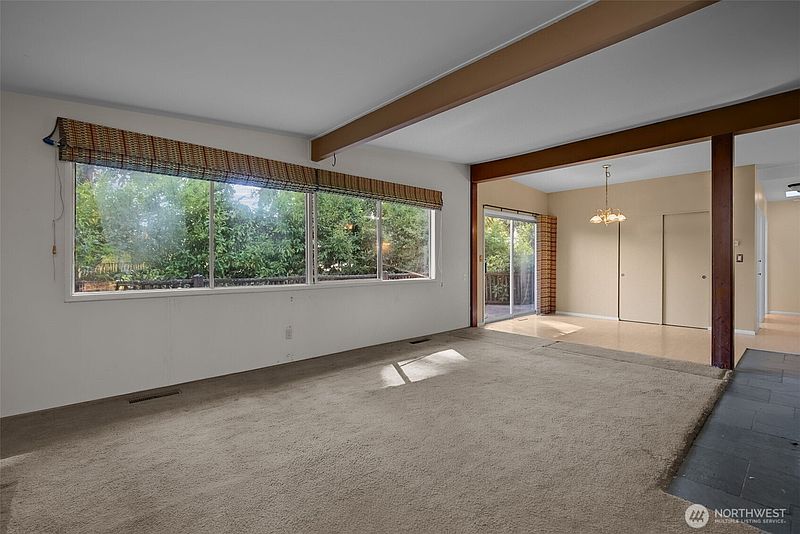 4th image of 16639 SE 8th Street