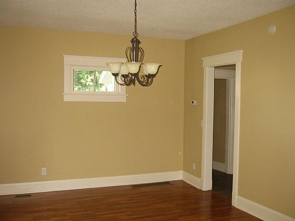 5th image of 1712 Morton Ave
