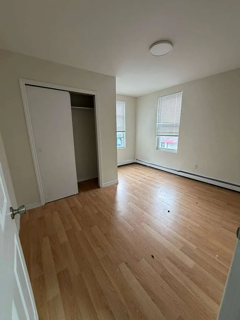 2 bed, $1,600 — Photo 1