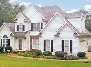 6110 Julian Rd, Gainesville, GA 30506