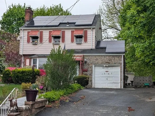1067 Julia St, Teaneck, NJ 07666