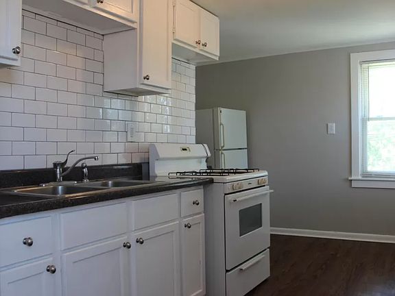 3rd image of 431 N Menard Ave APT 3S