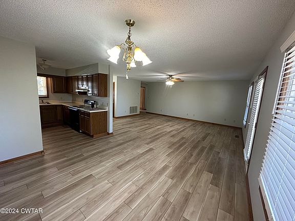 5th image of 2674 Bradford Pear Ln
