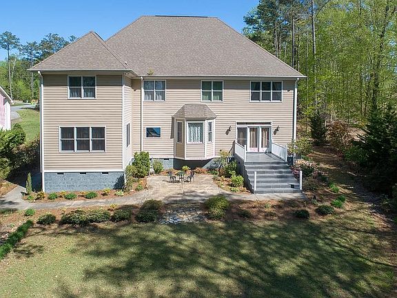 Lake view  private
Cove