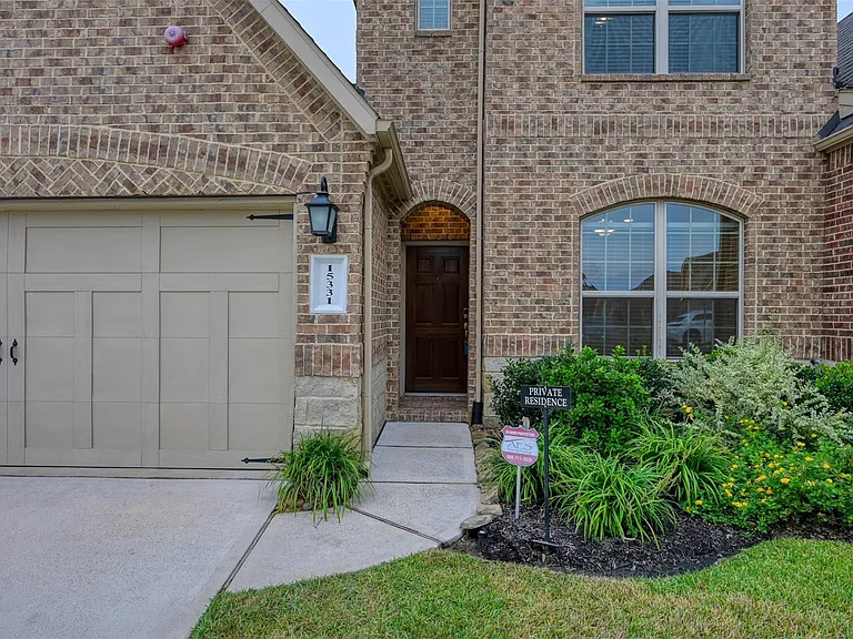 15331 Westland Gate Dr — Photo 2