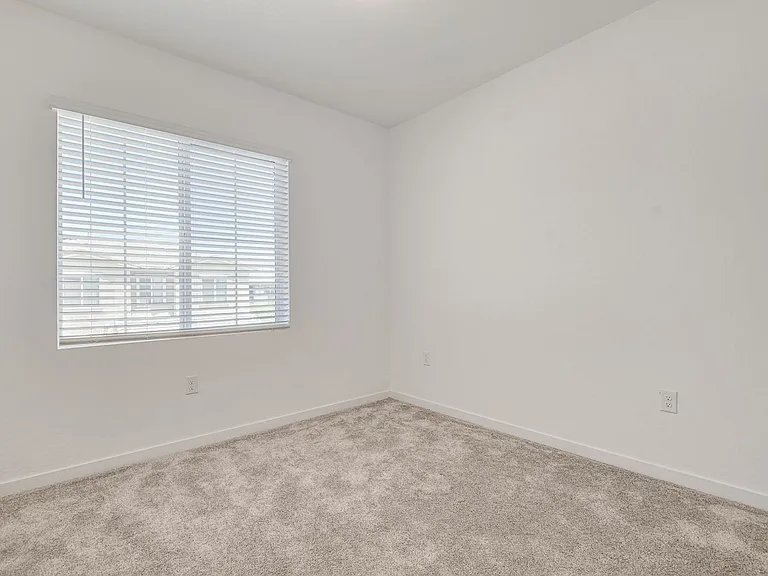 5730 Sky Pointe Dr #190 — Photo 25