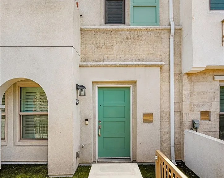 123 E Knox Dr — Photo 10