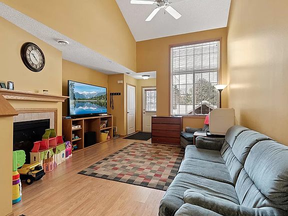 Living Room main 2 (Color updated to Grey not reflecting in this pic)