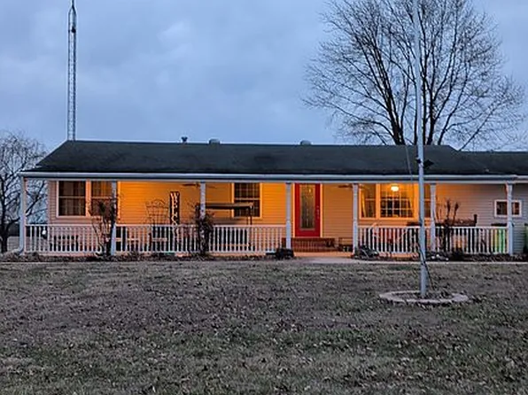 13414 E 700th Rd, Mount Carmel, IL 62863