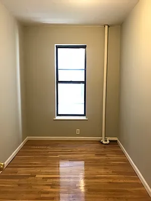 Rented by Salon Realty Corp | media 20