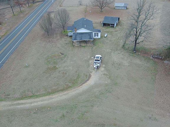 3rd image of 141 Highway 275 W