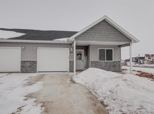 84 Mulberry Loop NE, Minot, ND 58703