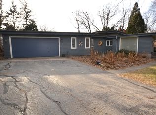 14975 Froedtert Dr, Elm Grove, WI 53122