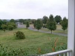 7327 Coventry Dr, Middletown, MD 21769