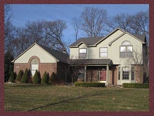 1st image of 12016 Pembrooke Cir
