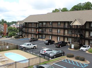 836 W Glenn Ave APT 105, Auburn, AL 36832
