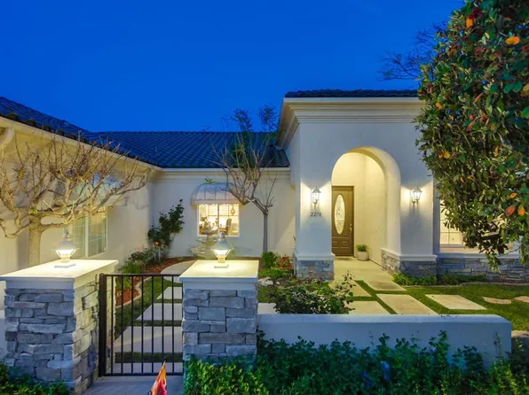 2278 Lindsey Ct, Fallbrook, CA 92028