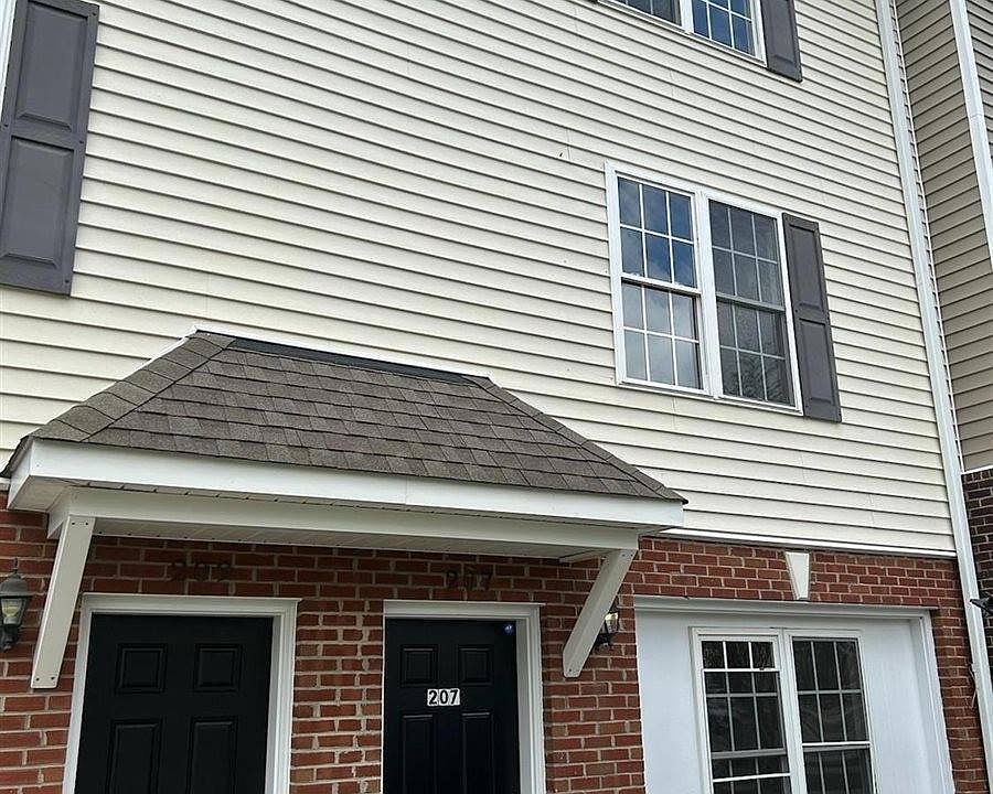 1st image of 1810 Broadway St Lot 11