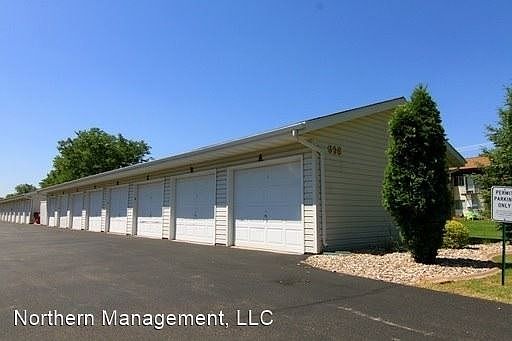 3rd image of 716 E 2nd St #202